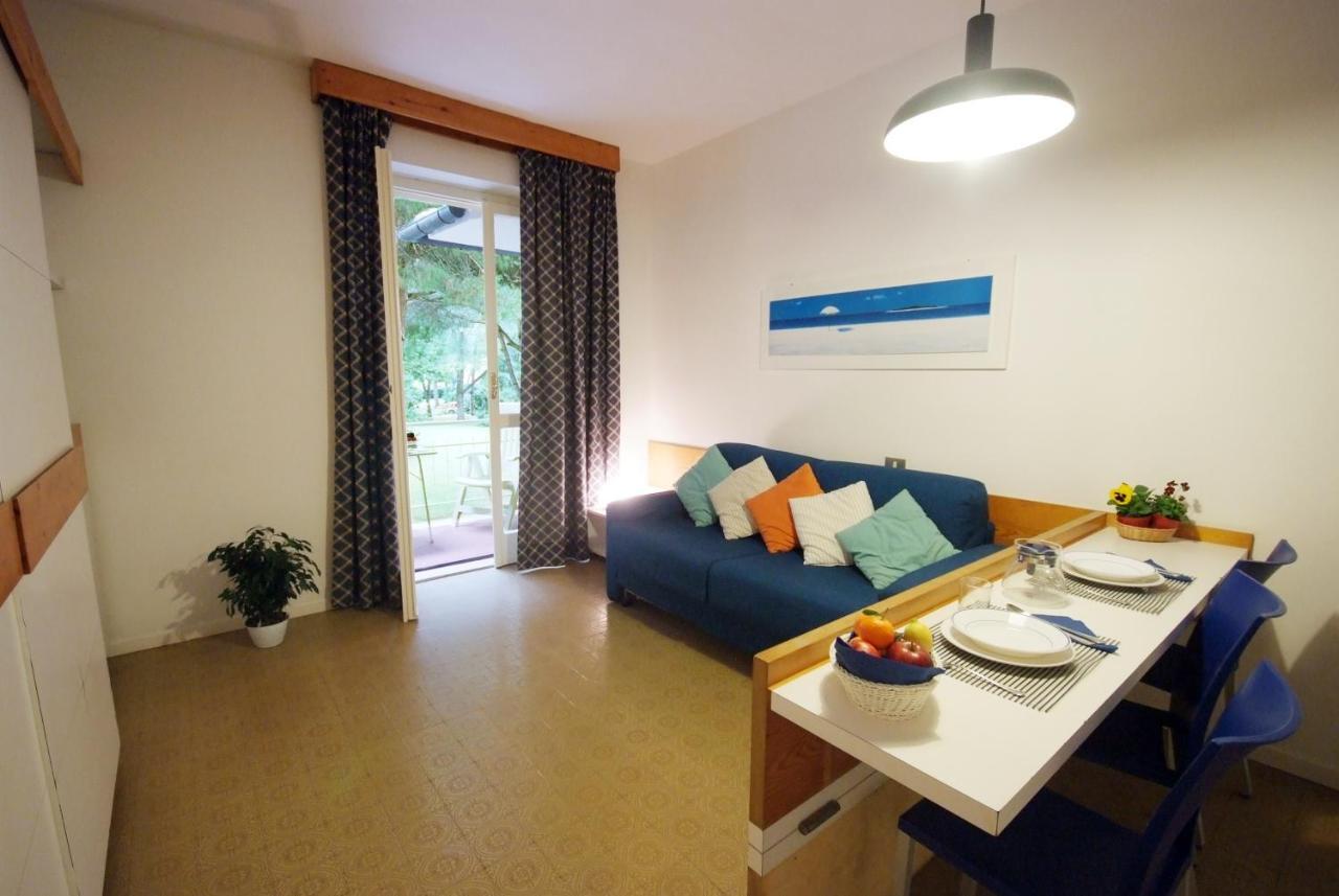 Residence Golfo Della Лакона Екстериор снимка