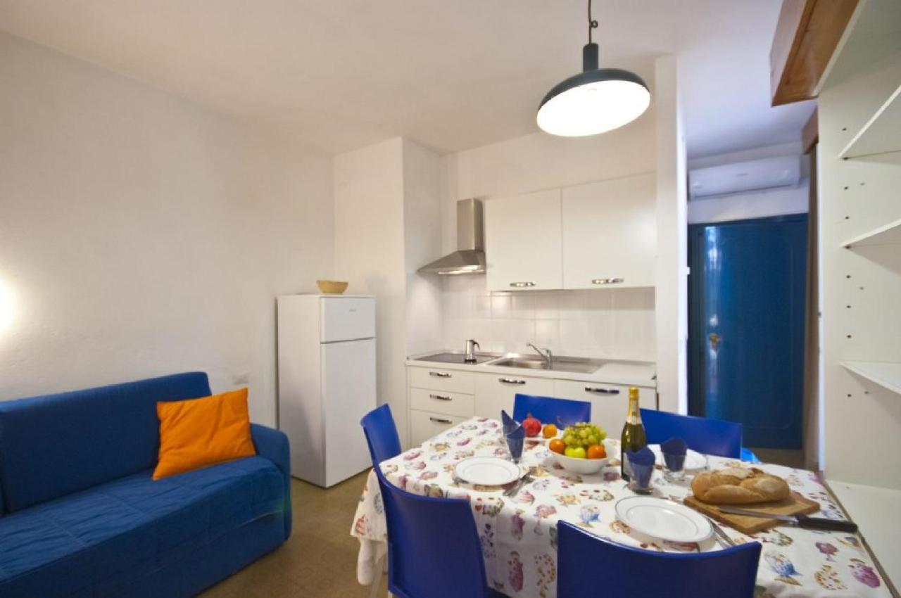 Residence Golfo Della Лакона Екстериор снимка